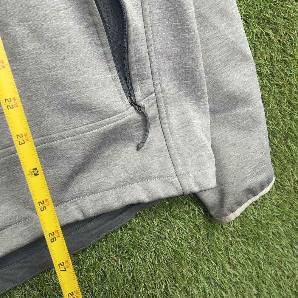 The North Face shop confidence